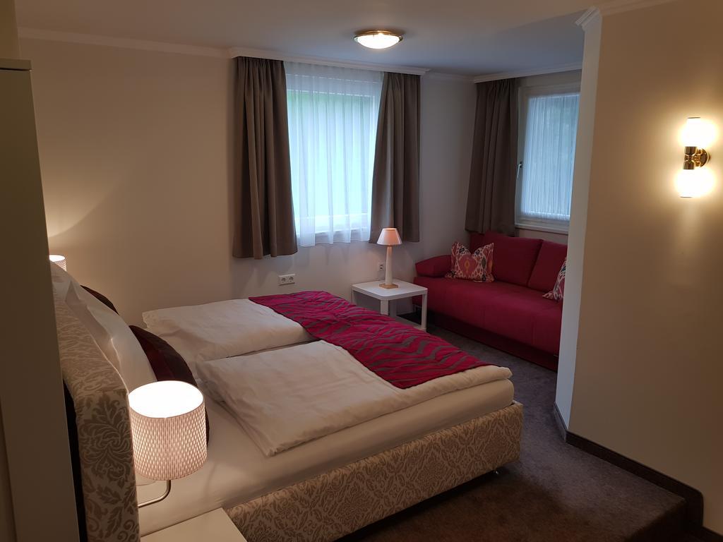 Appartements Basti フォルスタウ エクステリア 写真